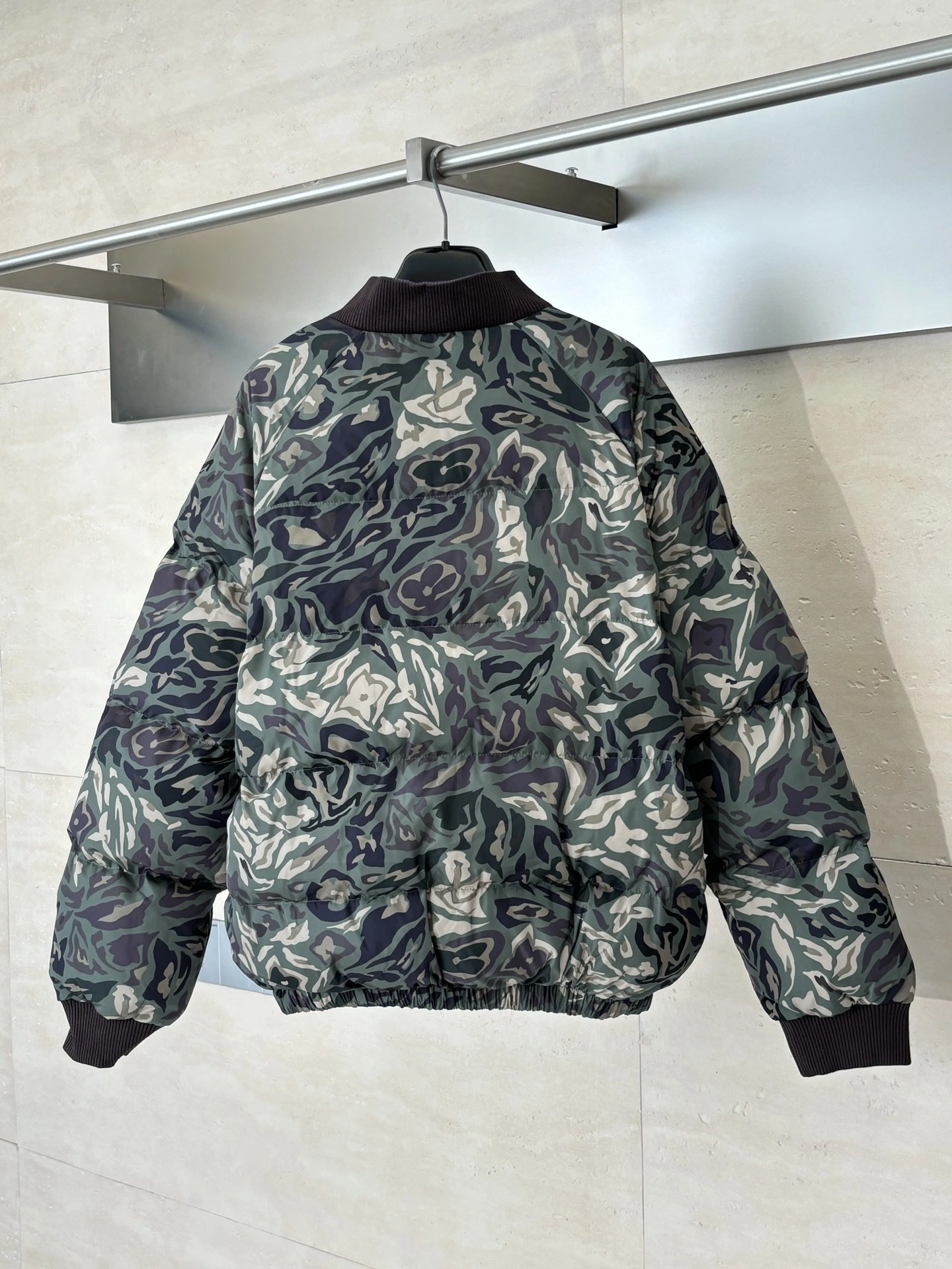 wg.luxury-- 8V reversible item: E-F431J1721